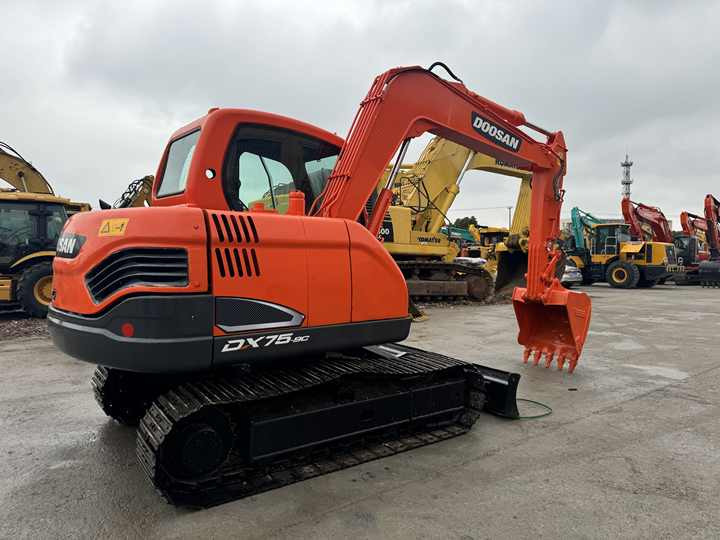 Used Excavator Doosan DX75-9C Second-hand Excavator Digger DX75-9C Compact Shovel Crawler Doosan 75 Excavator Doosan Dx75-9C - Ερπυστριοφόρος εκσκαφέας: φωτογραφία 4 Used Excavator Doosan DX75-9C Second-hand Excavator Digger DX75-9C Compact Shovel Crawler Doosan 75 Excavator Doosan Dx75-9C - Ερπυστριοφόρος εκσκαφέας: φωτογραφία 4