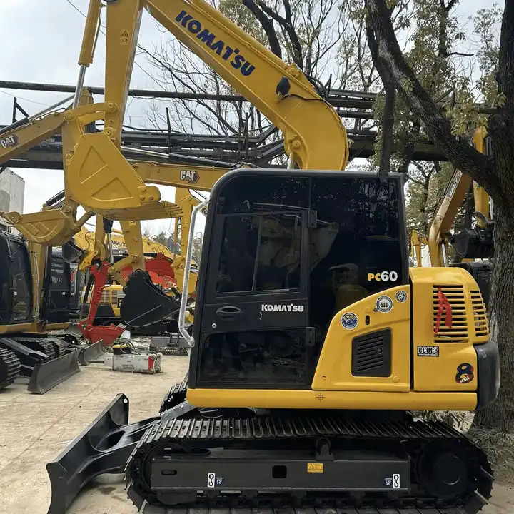 Used Komatsu PC 60-7 with Good Condition in Shanghai - Εκσκαφέας: φωτογραφία 1 Used Komatsu PC 60-7 with Good Condition in Shanghai - Εκσκαφέας: φωτογραφία 1