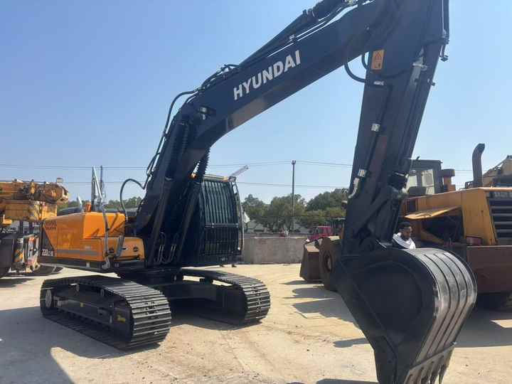 Used Original Korea Multifunction Crawler Excavator Hyundai HX220L High Efficiency Hyundai 225LC 220LC in Good Condition on Sale - Εκσκαφέας: φωτογραφία 4 Used Original Korea Multifunction Crawler Excavator Hyundai HX220L High Efficiency Hyundai 225LC 220LC in Good Condition on Sale - Εκσκαφέας: φωτογραφία 4