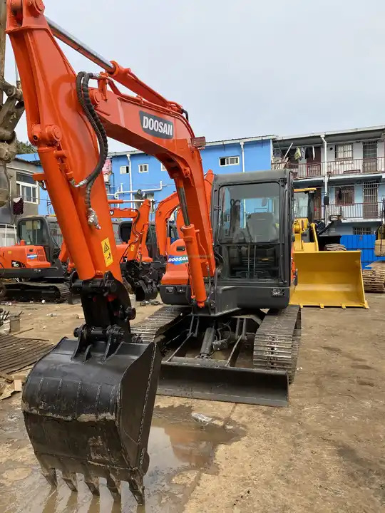 Used excavator Doosan DX60 with excellent working condition on sale Used Doosan DX60 excavator, Doosan DX60 mini excavators - Ερπυστριοφόρος εκσκαφέας: φωτογραφία 5 Used excavator Doosan DX60 with excellent working condition on sale Used Doosan DX60 excavator, Doosan DX60 mini excavators - Ερπυστριοφόρος εκσκαφέας: φωτογραφία 5