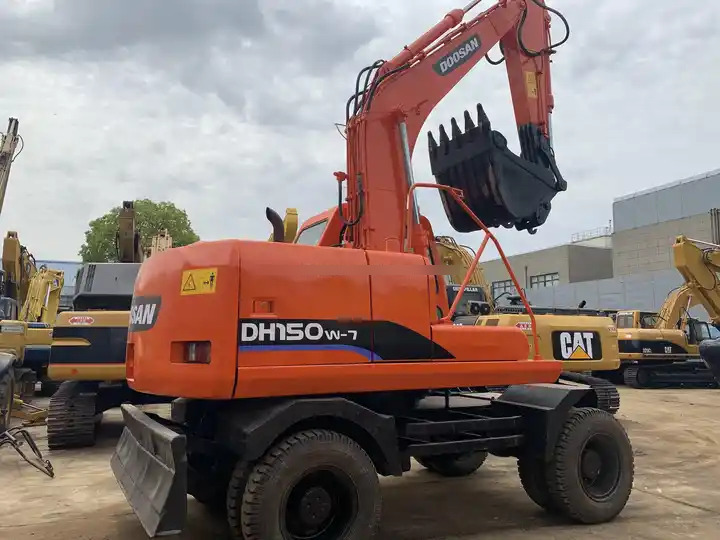 Wheel digging excavator Used DOOSAN150W DH150W DH150W-7 / second-hand KOREA engine DOOSAN DH 150 150W-7 DOOSAN150 - Ερπυστριοφόρος εκσκαφέας: φωτογραφία 2 Wheel digging excavator Used DOOSAN150W DH150W DH150W-7 / second-hand KOREA engine DOOSAN DH 150 150W-7 DOOSAN150 - Ερπυστριοφόρος εκσκαφέας: φωτογραφία 2