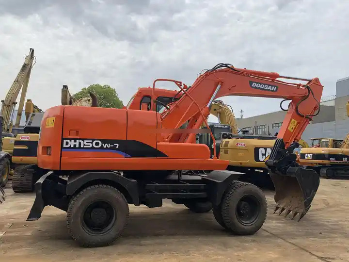 Wheel digging excavator Used DOOSAN150W DH150W DH150W-7 / second-hand KOREA engine DOOSAN DH 150 150W-7 DOOSAN150 - Ερπυστριοφόρος εκσκαφέας: φωτογραφία 5 Wheel digging excavator Used DOOSAN150W DH150W DH150W-7 / second-hand KOREA engine DOOSAN DH 150 150W-7 DOOSAN150 - Ερπυστριοφόρος εκσκαφέας: φωτογραφία 5