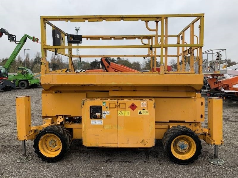 Genie GS-2669 - 10 m, 4x4, diesel - Ψαλιδωτό ανυψωτικό: φωτογραφία 5 Genie GS-2669 - 10 m, 4x4, diesel - Ψαλιδωτό ανυψωτικό: φωτογραφία 5