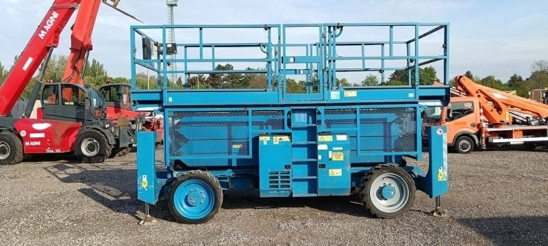 Genie GS4390 - 15,11m, diesel, 4x4 - Ψαλιδωτό ανυψωτικό: φωτογραφία 4 Genie GS4390 - 15,11m, diesel, 4x4 - Ψαλιδωτό ανυψωτικό: φωτογραφία 4
