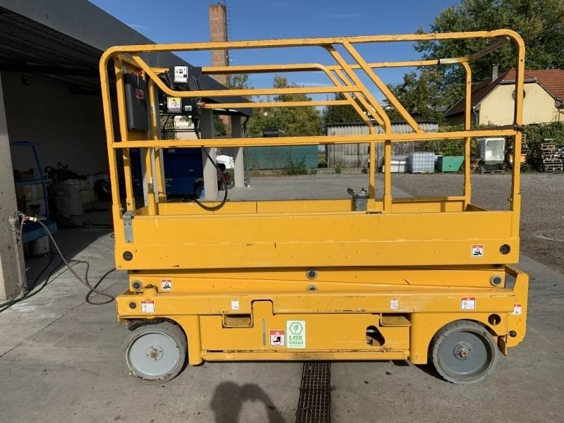 Haulotte Compact 8 - 8m, electric - Ψαλιδωτό ανυψωτικό: φωτογραφία 5 Haulotte Compact 8 - 8m, electric - Ψαλιδωτό ανυψωτικό: φωτογραφία 5
