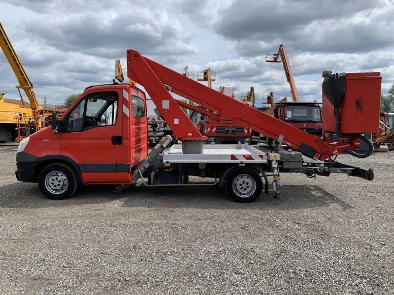 Iveco Daily GSR E179T - 17,1m - 200 kg - Φορτηγό με εναέρια πλατφόρμα: φωτογραφία 5 Iveco Daily GSR E179T - 17,1m - 200 kg - Φορτηγό με εναέρια πλατφόρμα: φωτογραφία 5