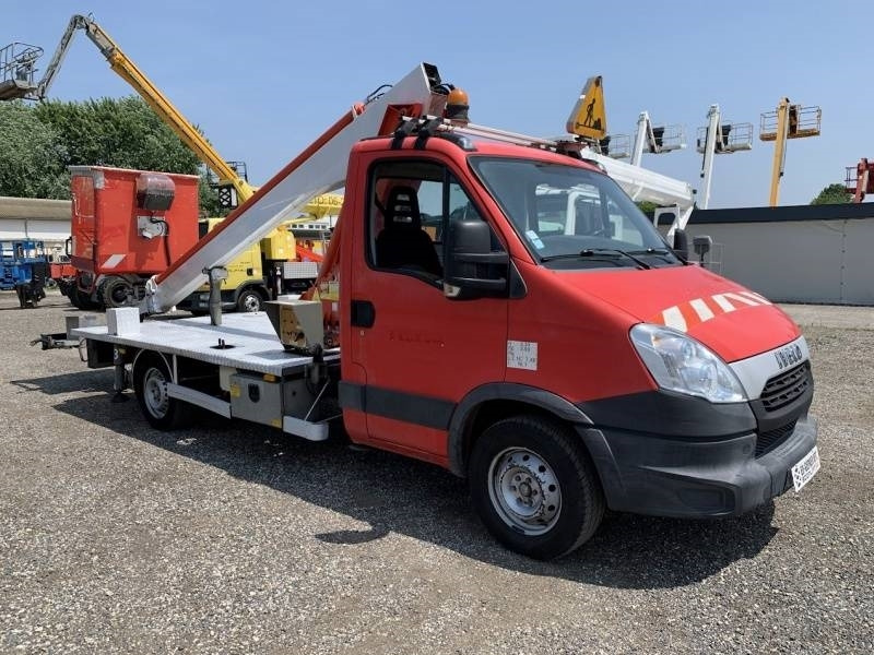 Iveco Daily Multitel 160 ALU DS - 16m - Φορτηγό με εναέρια πλατφόρμα: φωτογραφία 1 Iveco Daily Multitel 160 ALU DS - 16m - Φορτηγό με εναέρια πλατφόρμα: φωτογραφία 1