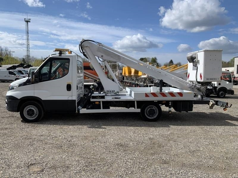 Iveco Daily Multitel 160 ALU DS - 16m - Φορτηγό με εναέρια πλατφόρμα: φωτογραφία 5 Iveco Daily Multitel 160 ALU DS - 16m - Φορτηγό με εναέρια πλατφόρμα: φωτογραφία 5