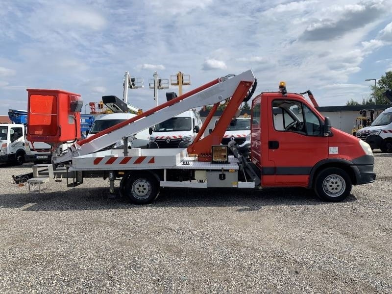 Iveco Daily Multitel 160 ALU DS - 16m - Φορτηγό με εναέρια πλατφόρμα: φωτογραφία 4 Iveco Daily Multitel 160 ALU DS - 16m - Φορτηγό με εναέρια πλατφόρμα: φωτογραφία 4