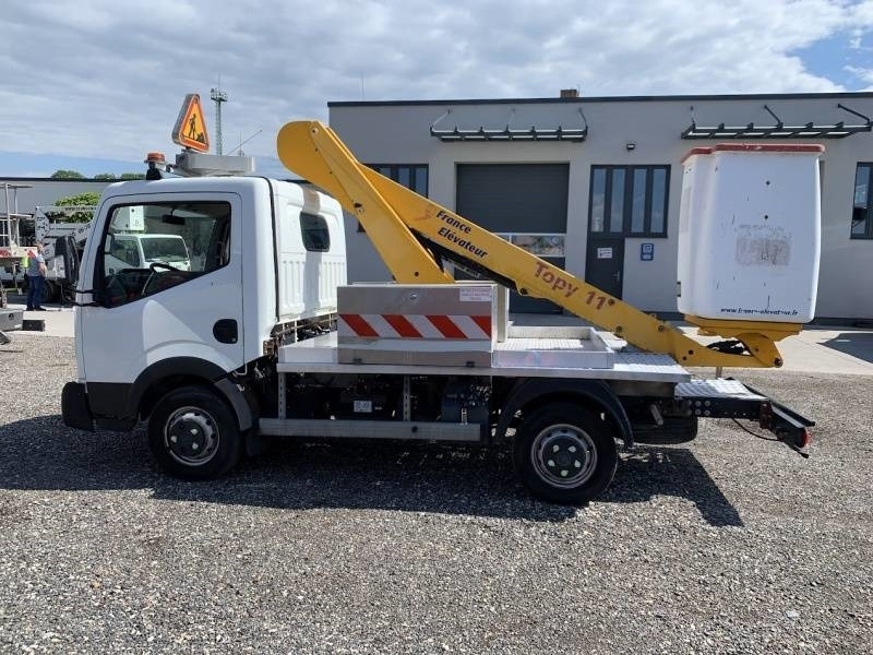 Nissan Cabstar France Elevateur Topy 11 - 11 m - Φορτηγό με εναέρια πλατφόρμα: φωτογραφία 5 Nissan Cabstar France Elevateur Topy 11 - 11 m - Φορτηγό με εναέρια πλατφόρμα: φωτογραφία 5