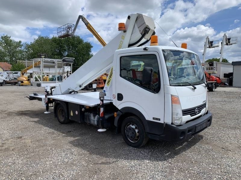 Nissan Cabstar Palfinger P260B - 25,6 m - 230 kg - Φορτηγό με εναέρια πλατφόρμα: φωτογραφία 1 Nissan Cabstar Palfinger P260B - 25,6 m - 230 kg - Φορτηγό με εναέρια πλατφόρμα: φωτογραφία 1
