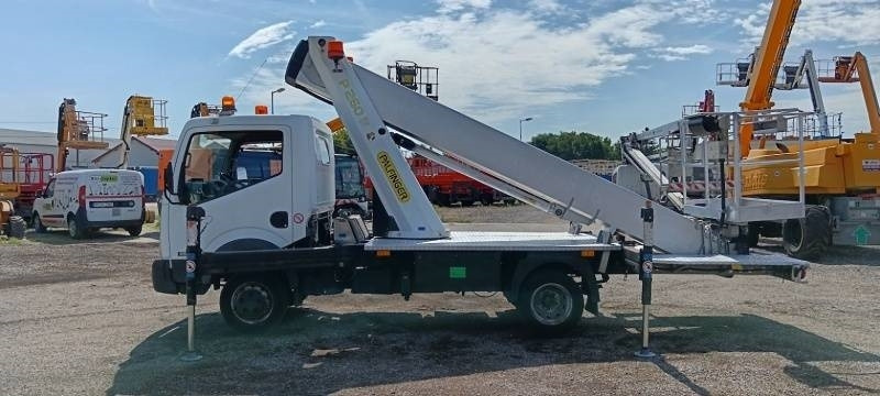 Nissan Cabstar Palfinger P260B - 25,6 m - 230 kg  - Φορτηγό με εναέρια πλατφόρμα: φωτογραφία 5 Nissan Cabstar Palfinger P260B - 25,6 m - 230 kg  - Φορτηγό με εναέρια πλατφόρμα: φωτογραφία 5