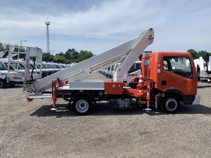 Nissan Cabstar Ruthmann-Steiger TB220 - 22,1m - 200 kg - Φορτηγό με εναέρια πλατφόρμα: φωτογραφία 3 Nissan Cabstar Ruthmann-Steiger TB220 - 22,1m - 200 kg - Φορτηγό με εναέρια πλατφόρμα: φωτογραφία 3