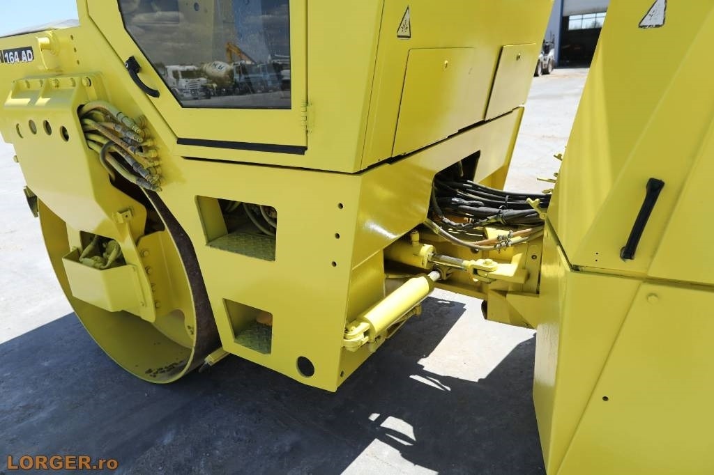 Ασφαλτικός οδοστρωτήρας Bomag BW 164 AD: φωτογραφία 8