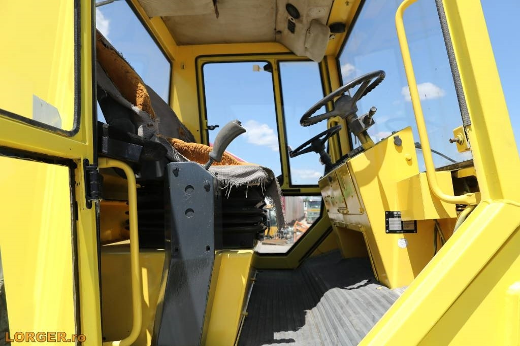 Ασφαλτικός οδοστρωτήρας Bomag BW 164 AD: φωτογραφία 12