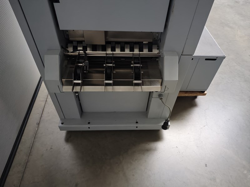 Horizon VAC-100 c | collator | 10 stations | 2008 | 33.2 mio - Εκτυπωτική μηχανή: φωτογραφία 3 Horizon VAC-100 c | collator | 10 stations | 2008 | 33.2 mio - Εκτυπωτική μηχανή: φωτογραφία 3