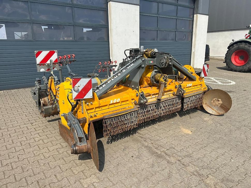 J.Reiff Sarl
Herr Stefan Neukirch - 77 Z.I in den - Μηχανή οργώματος: φωτογραφία 5 J.Reiff Sarl
Herr Stefan Neukirch - 77 Z.I in den - Μηχανή οργώματος: φωτογραφία 5