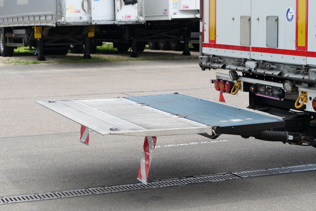 Επικαθήμενο κουρτίνα Schmitz Cargobull SCS 24/ LBW 2000 kg / RUNGENTASCHEN / HUBDACH: φωτογραφία 18