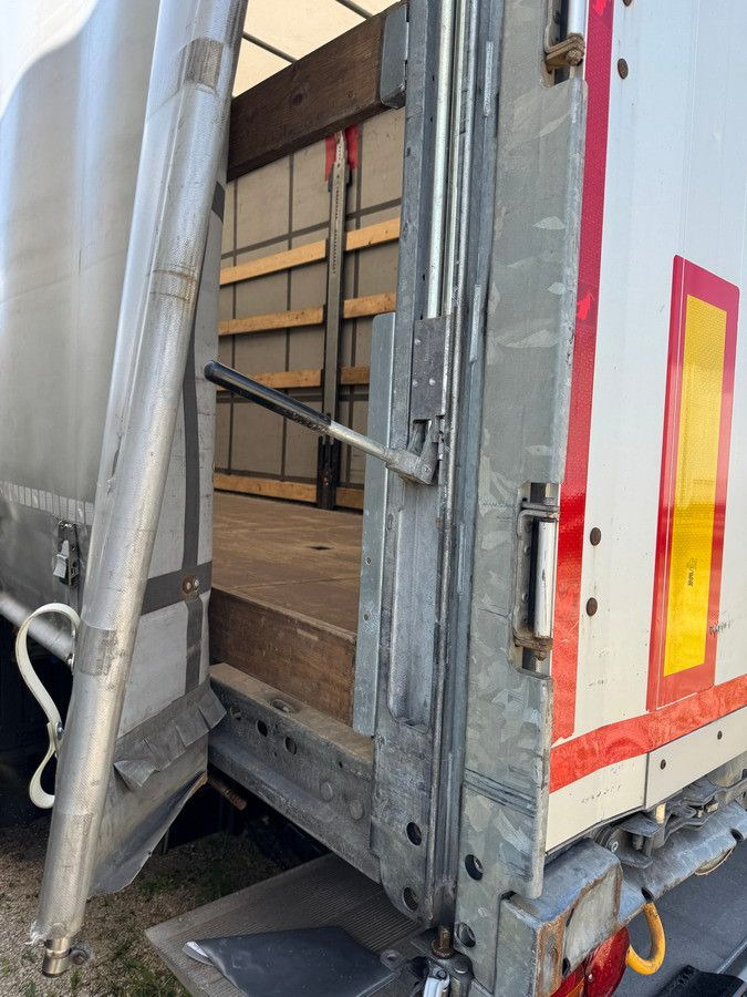 Επικαθήμενο κουρτίνα Schmitz Cargobull SCS 24/ LBW 2000 kg / RUNGENTASCHEN / HUBDACH: φωτογραφία 29