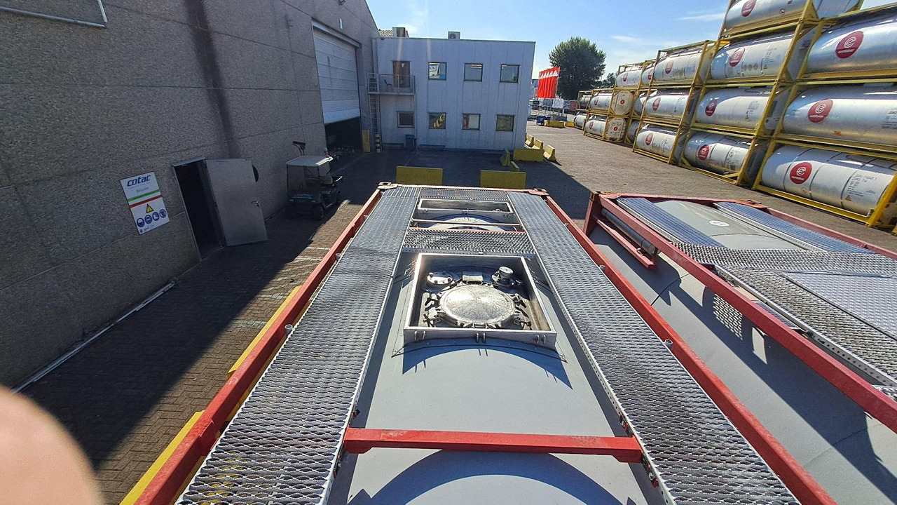Επικαθήμενο βυτίο 24.000 Liter  V4A  Vollrahmen  2 xLaufsteg: φωτογραφία 6
