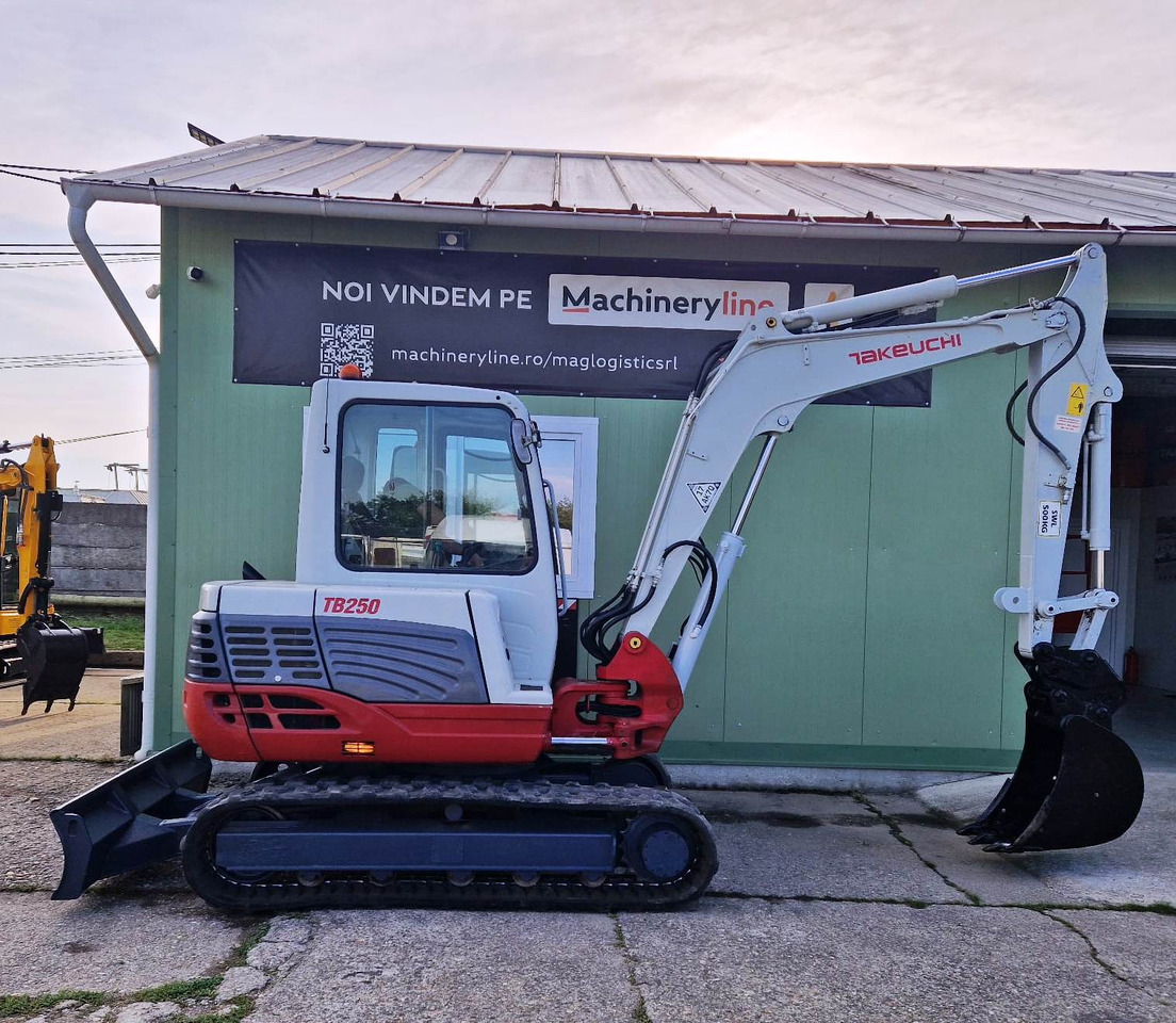 TAKEUCHI TB250 - Μίνι εκσκαφέας: φωτογραφία 4 TAKEUCHI TB250 - Μίνι εκσκαφέας: φωτογραφία 4