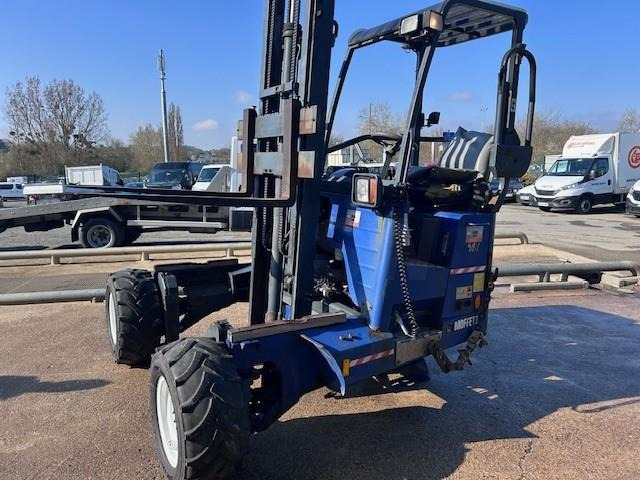 MOFFET M8-25.4 3X3X3 M8-25.4 MULTIDIRECTIONNEL - Περονοφόρο επί φορτηγού: φωτογραφία 1 MOFFET M8-25.4 3X3X3 M8-25.4 MULTIDIRECTIONNEL - Περονοφόρο επί φορτηγού: φωτογραφία 1