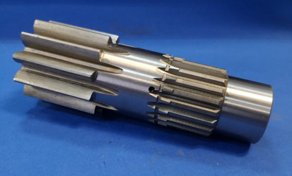 010300A / 0799503 – 0011 Swing Motor Shaft – Hanix H15,Hitachi ZX16, Hitachi ZX18-3 - Μειωτήρας περιστροφής για Κατασκευή μηχανήματα: φωτογραφία 1 010300A / 0799503 – 0011 Swing Motor Shaft – Hanix H15,Hitachi ZX16, Hitachi ZX18-3 - Μειωτήρας περιστροφής για Κατασκευή μηχανήματα: φωτογραφία 1