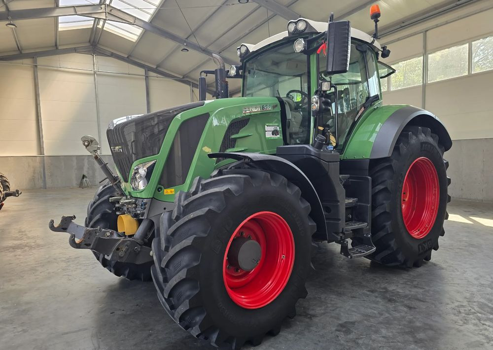 Fendt 828 S4 - Τρακτέρ: φωτογραφία 1 Fendt 828 S4 - Τρακτέρ: φωτογραφία 1