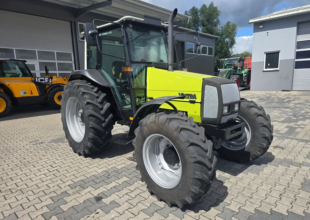 Valtra 800 - Τρακτέρ: φωτογραφία 1 Valtra 800 - Τρακτέρ: φωτογραφία 1