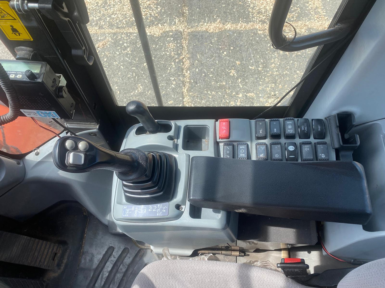 HITACHI ZW250-6 - Ελαστιχοφόρος φορτωτής: φωτογραφία 5 HITACHI ZW250-6 - Ελαστιχοφόρος φορτωτής: φωτογραφία 5