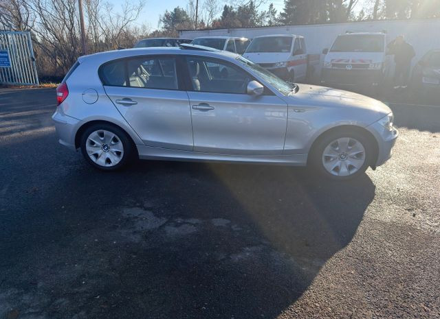 BMW 116i Limousine - Αυτοκίνητο: φωτογραφία 5 BMW 116i Limousine - Αυτοκίνητο: φωτογραφία 5