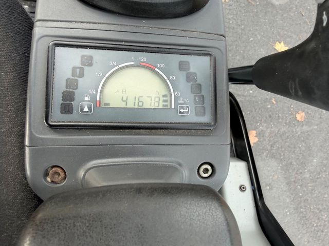 Μίνι εκσκαφέας CAT 302.2D: φωτογραφία 11