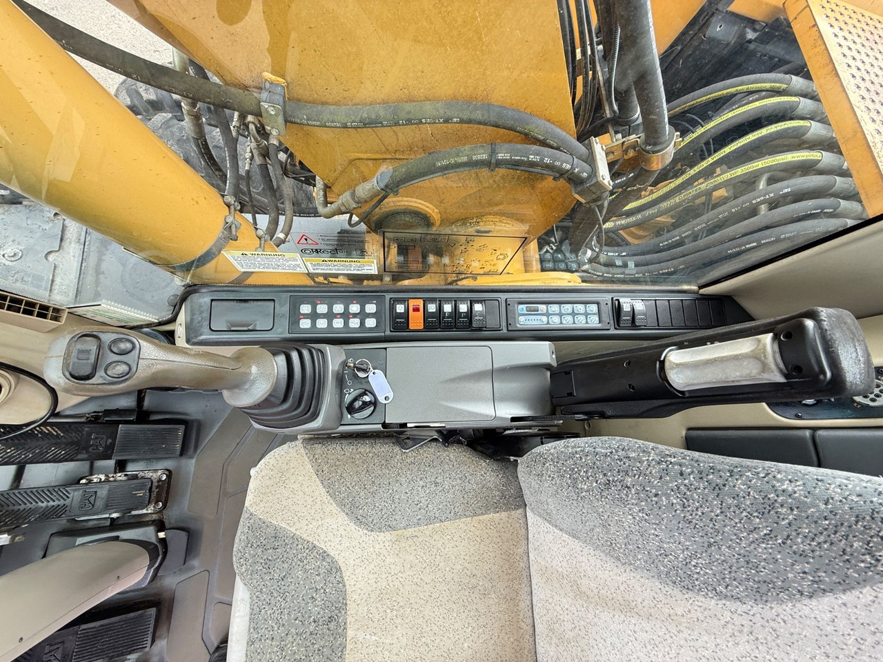 Τροχοφόρος εκσκαφέας CAT M 322C: φωτογραφία 11