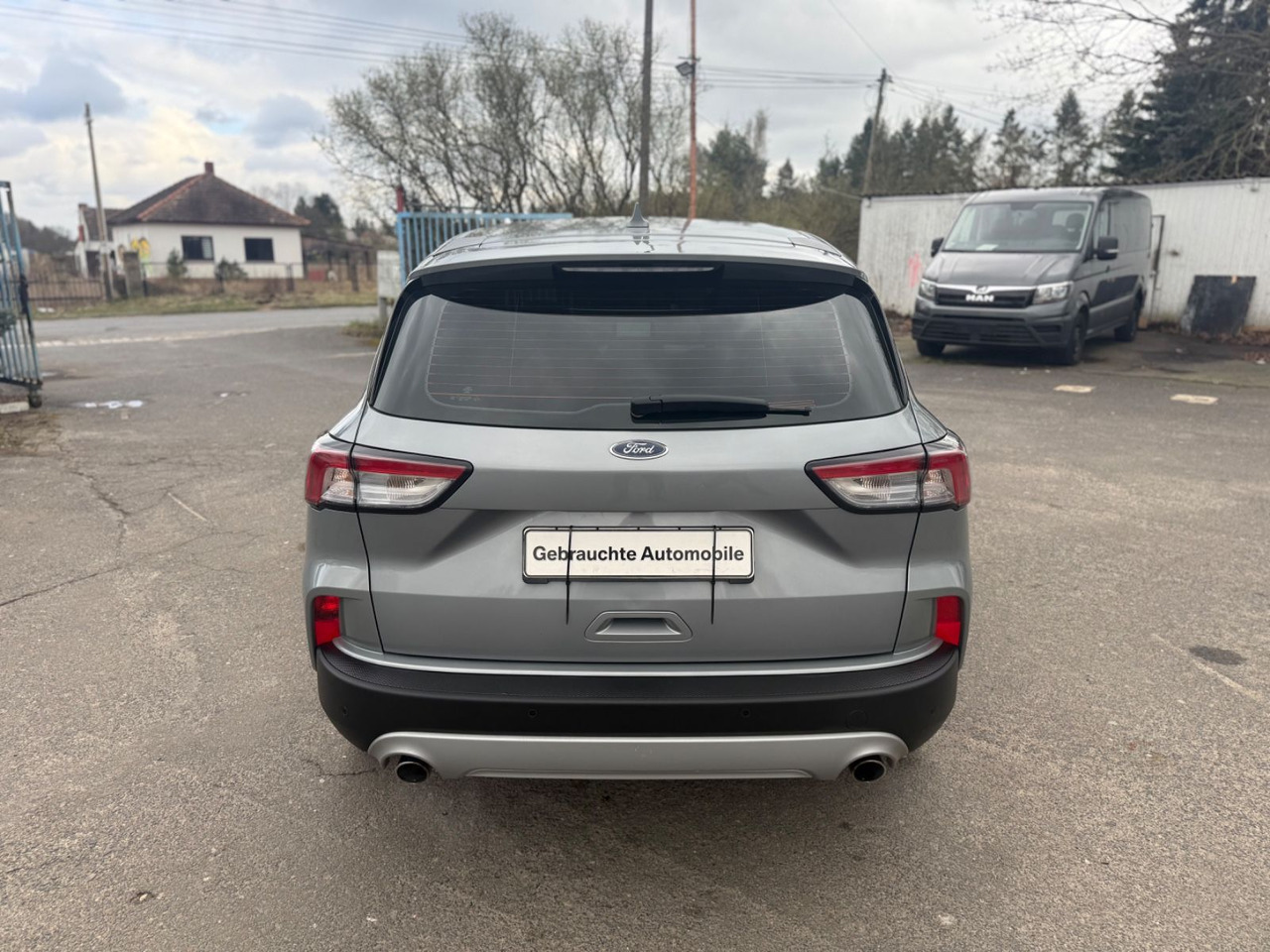 Ford Kuga Trend - Λιμουζίνα/ Sedan: φωτογραφία 5 Ford Kuga Trend - Λιμουζίνα/ Sedan: φωτογραφία 5