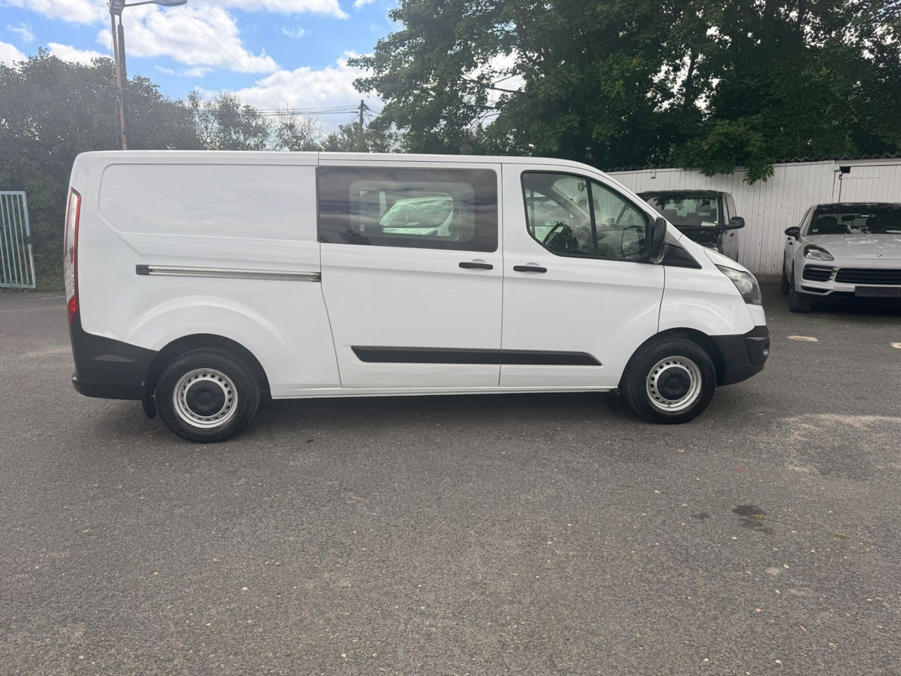 Ford Transit Custom Mixto 6 Sitzplätze - Μικρό βαν: φωτογραφία 5 Ford Transit Custom Mixto 6 Sitzplätze - Μικρό βαν: φωτογραφία 5