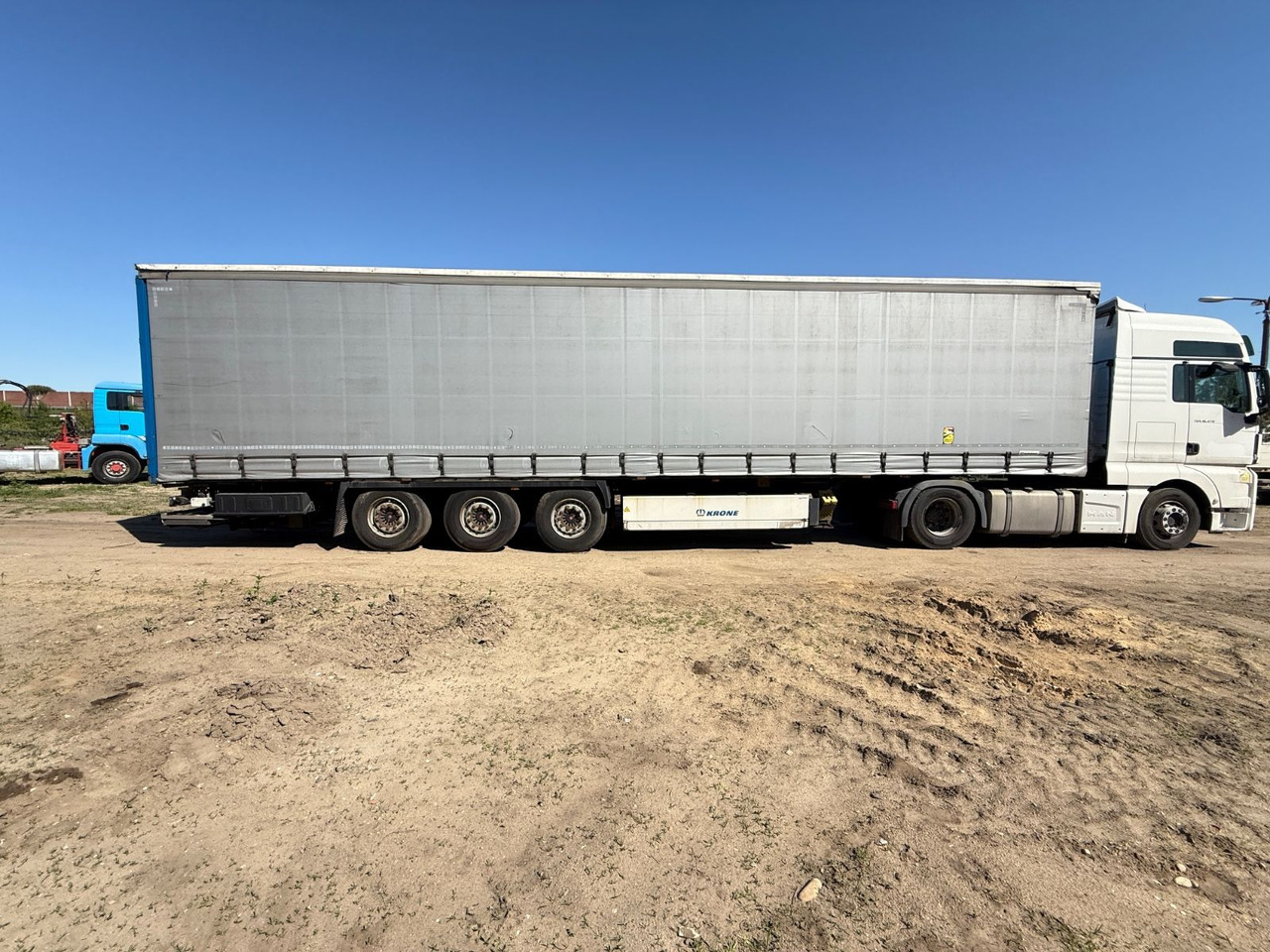 Krone SD mit Ladebordwand - Επικαθήμενο κουρτίνα: φωτογραφία 3 Krone SD mit Ladebordwand - Επικαθήμενο κουρτίνα: φωτογραφία 3