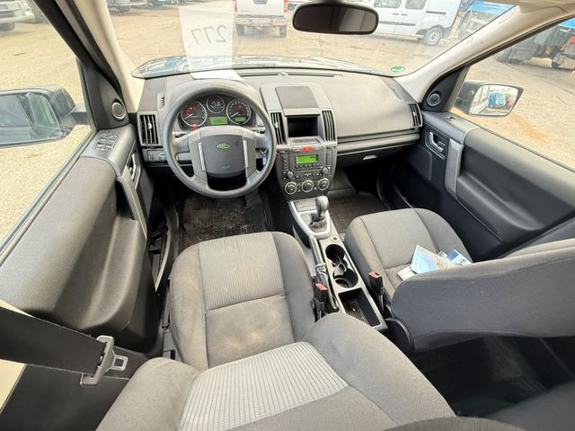 SUV Land Rover Freelander 2 XE Limited Edition Brandschaden: φωτογραφία 9 SUV Land Rover Freelander 2 XE Limited Edition Brandschaden: φωτογραφία 9