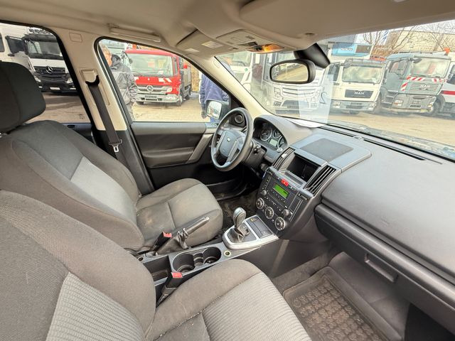 SUV Land Rover Freelander 2 XE Limited Edition Brandschaden: φωτογραφία 13 SUV Land Rover Freelander 2 XE Limited Edition Brandschaden: φωτογραφία 13