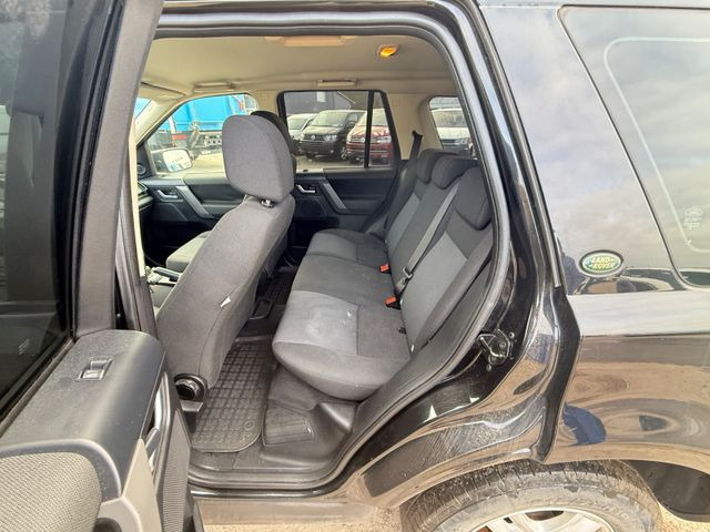 SUV Land Rover Freelander 2 XE Limited Edition Brandschaden: φωτογραφία 12 SUV Land Rover Freelander 2 XE Limited Edition Brandschaden: φωτογραφία 12