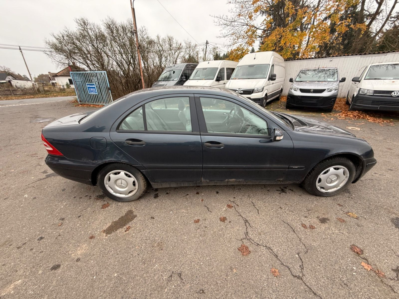 Mercedes-Benz C 180 T CLASSIC - Αυτοκίνητο: φωτογραφία 3 Mercedes-Benz C 180 T CLASSIC - Αυτοκίνητο: φωτογραφία 3