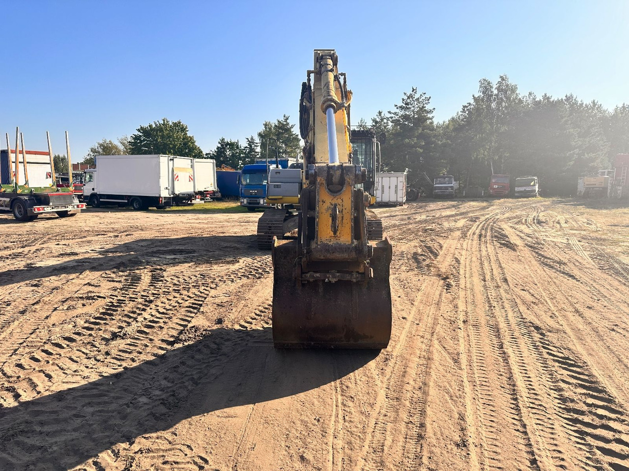 New Holland E 265 B - Ερπυστριοφόρος εκσκαφέας: φωτογραφία 4 New Holland E 265 B - Ερπυστριοφόρος εκσκαφέας: φωτογραφία 4