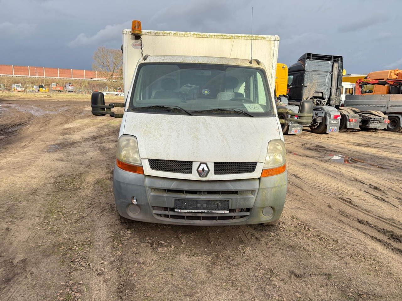Renault Master - Αυτοκινούμενη καντίνα: φωτογραφία 2 Renault Master - Αυτοκινούμενη καντίνα: φωτογραφία 2