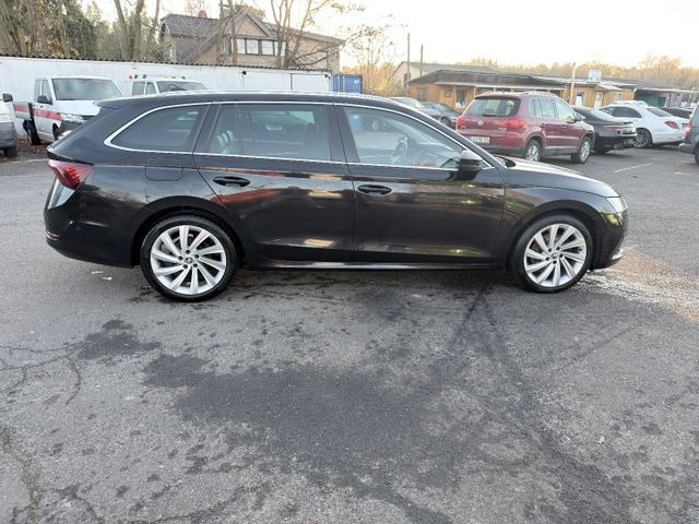 Skoda Octavia Combi First Edition Leder Navi Automatik - Λιμουζίνα/ Sedan: φωτογραφία 5 Skoda Octavia Combi First Edition Leder Navi Automatik - Λιμουζίνα/ Sedan: φωτογραφία 5