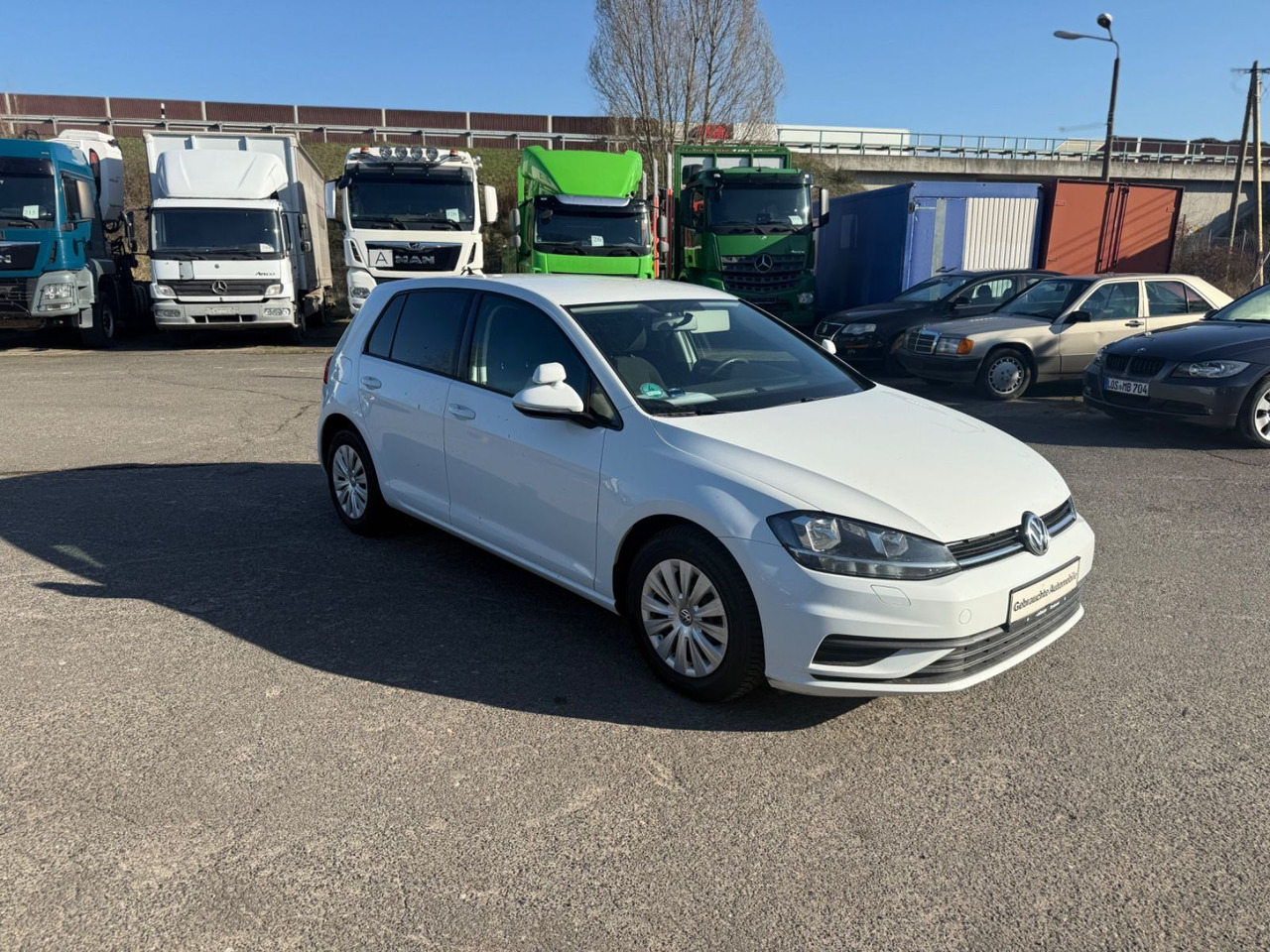 Volkswagen Golf VII Lim. Trendline BMT/Start-Stopp - Hatchback: φωτογραφία 2 Volkswagen Golf VII Lim. Trendline BMT/Start-Stopp - Hatchback: φωτογραφία 2