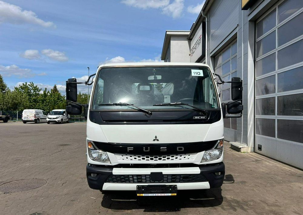 Mitsubishi Fuso - Φορτηγό φόρτωσης γάντζου: φωτογραφία 3 Mitsubishi Fuso - Φορτηγό φόρτωσης γάντζου: φωτογραφία 3