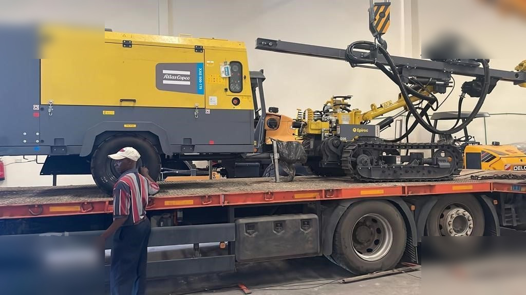 ATLAS COPCO 450 CFM - Αεροσυμπιεστής: φωτογραφία 1 ATLAS COPCO 450 CFM - Αεροσυμπιεστής: φωτογραφία 1