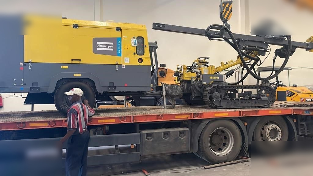 ATLAS COPCO 450 CFM - Αεροσυμπιεστής: φωτογραφία 1 ATLAS COPCO 450 CFM - Αεροσυμπιεστής: φωτογραφία 1