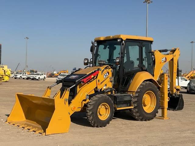 CATERPILLAR 424 - Φορτωτής εκσκαφέας: φωτογραφία 1 CATERPILLAR 424 - Φορτωτής εκσκαφέας: φωτογραφία 1