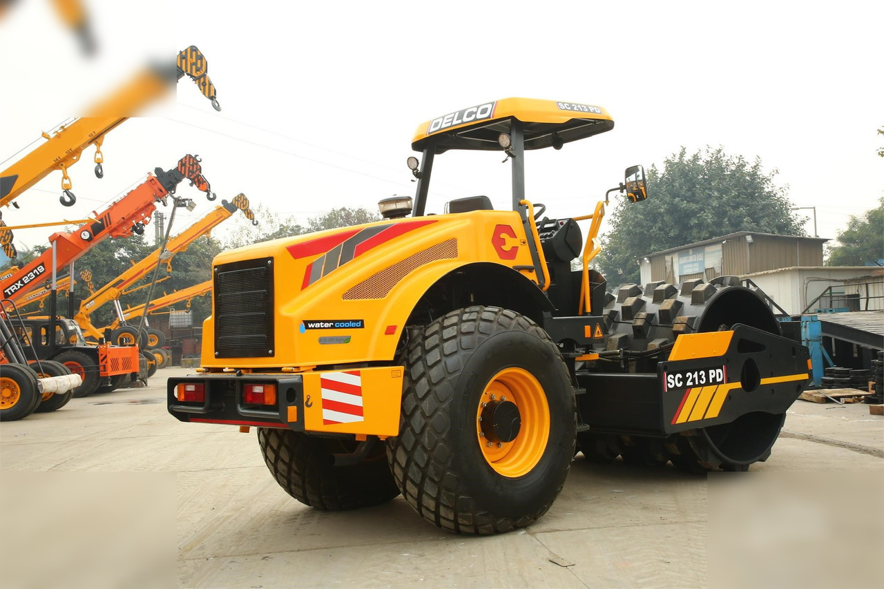 DELCO SC213PD - Οδοστρωτήρας: φωτογραφία 4 DELCO SC213PD - Οδοστρωτήρας: φωτογραφία 4