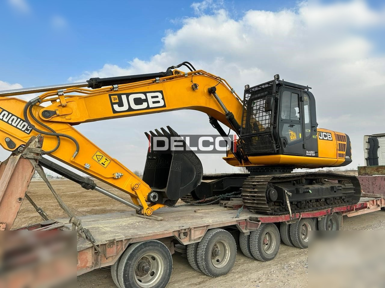 JCB 225 LC - Ερπυστριοφόρος εκσκαφέας: φωτογραφία 1 JCB 225 LC - Ερπυστριοφόρος εκσκαφέας: φωτογραφία 1